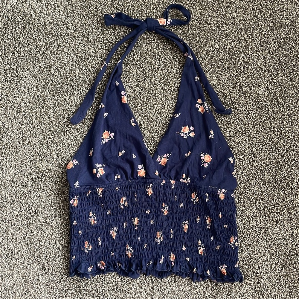 American Eagle Size M Blue Cropped Halter Top